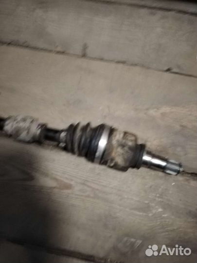 Привод таета ярис правый