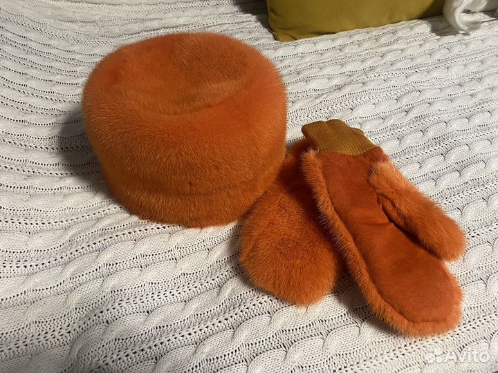 Шапка, варежки