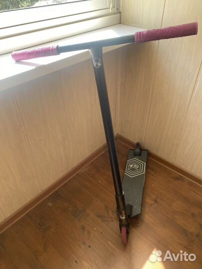 Самокат трюковой