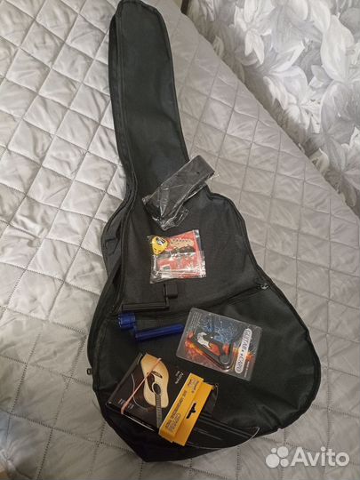 Продам гитару