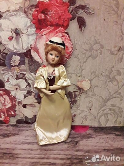 Кукла фарфоровая коллекционная.См.Профиль