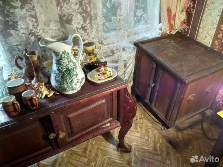 Старинная антикварная мебель