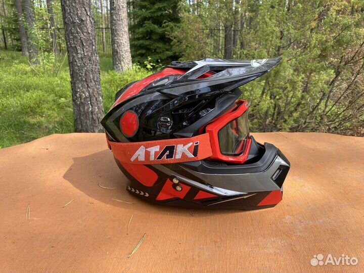 Кроссовый шлем Ataki