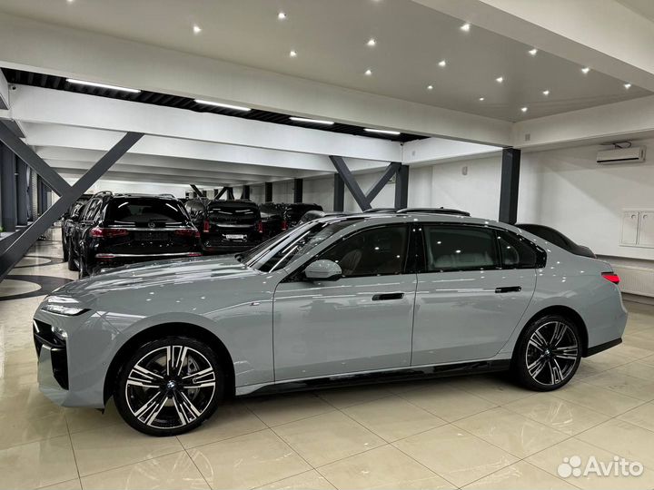 BMW 7 серия 3.0 AT, 2022, 7 800 км