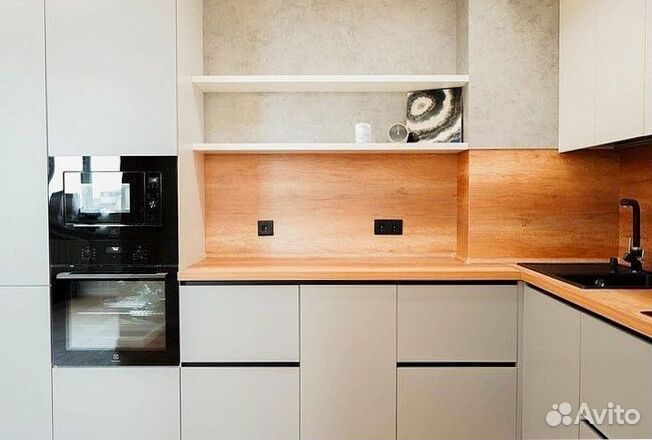 Кухня в потолок на заказ