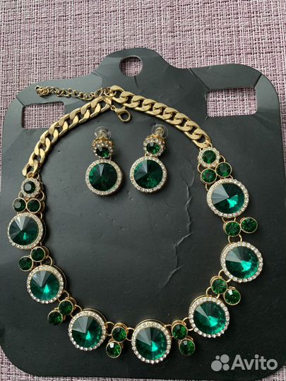 Колье ожерелье