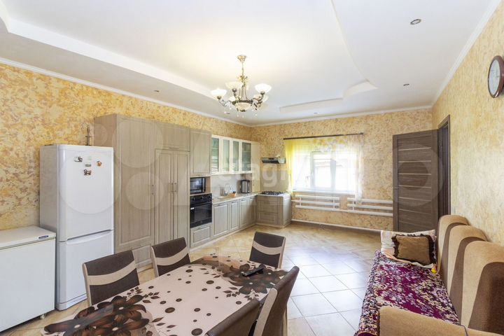 Дом 450 м² на участке 16 сот.