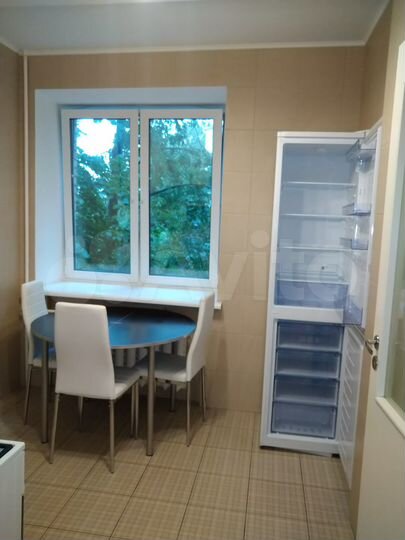 2-к. квартира, 58 м², 2/12 эт.