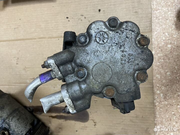 Компрессор кондиционера 1.6 EP6 Peugeot 207