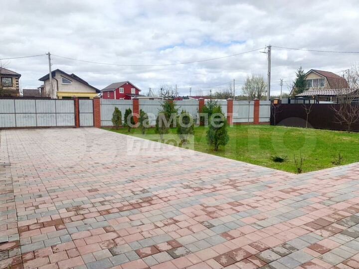 Дом 162 м² на участке 12 сот.