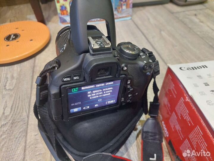 Зеркальный фотоаппарат canon 600d