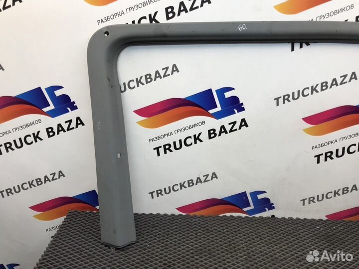 9437270171 Накладка двери левой