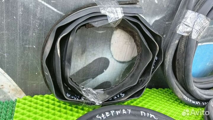 Уплотнитель дверных проемов Sandero stepway 1