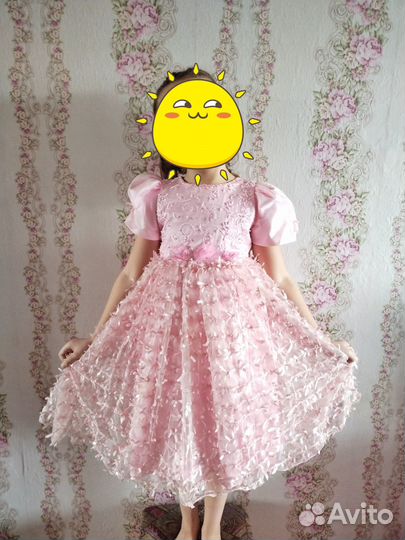 Продам платье для девочки