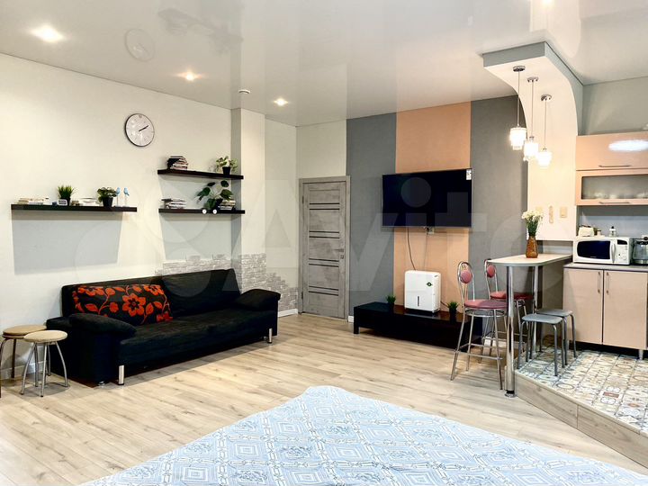 Квартира-студия, 52 м², 1/6 эт.