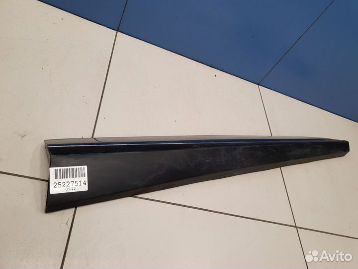 Молдинг двери правый передний Nissan Murano Z52 2015
