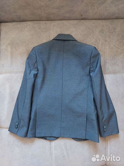 Школьный костюм для мальчика 122 серый