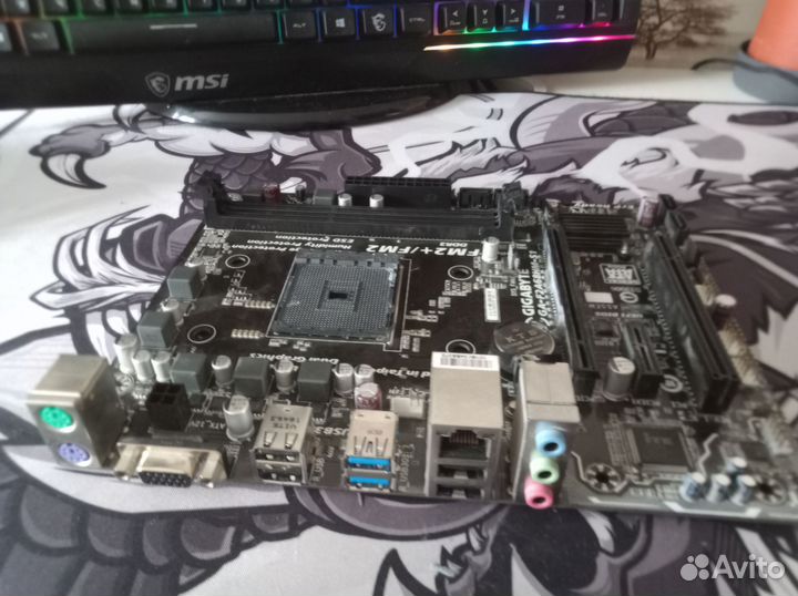 Мат. плата gigabyte GA-F2A