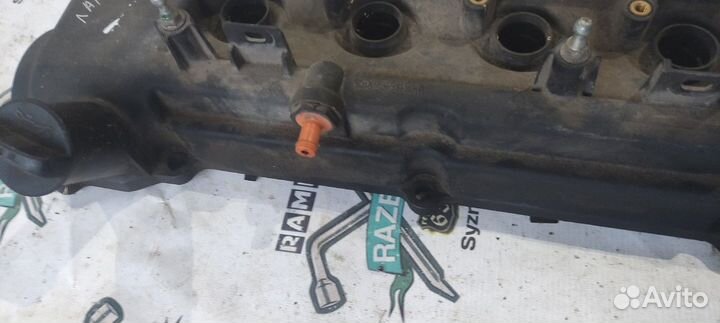 Клапанная крышка Mitsubishi Lancer 1,8