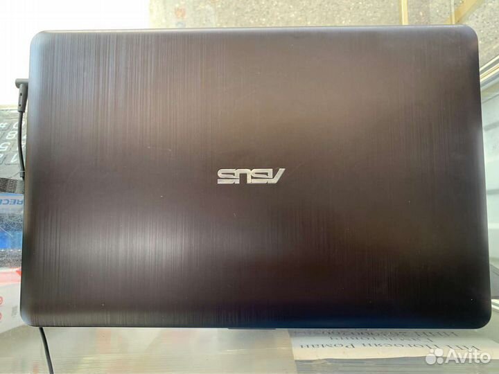 Ноутбук asus