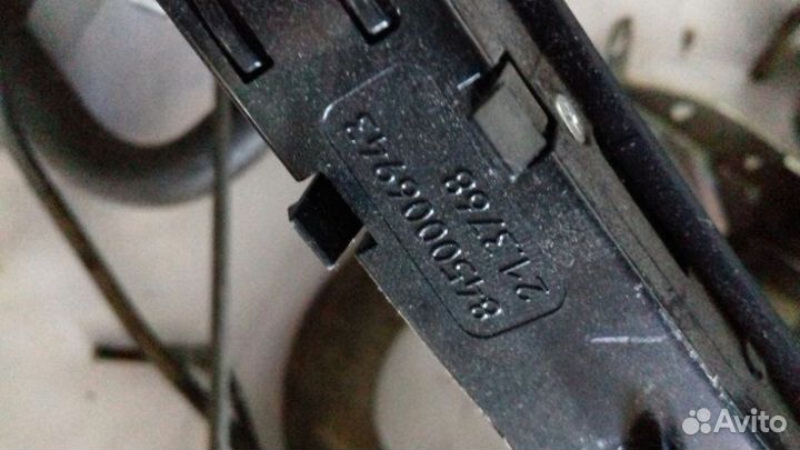 Кнопка центрального замка LADA Vesta седан