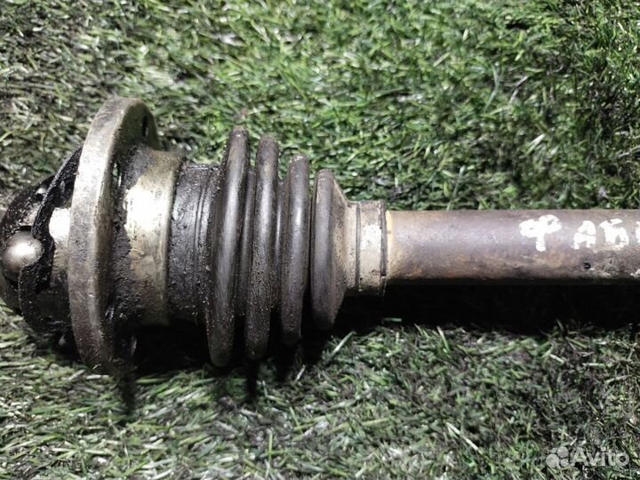 Привод левый передний Skoda Fabia