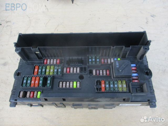 Блок предохранителей передний BMW F10 s1087293