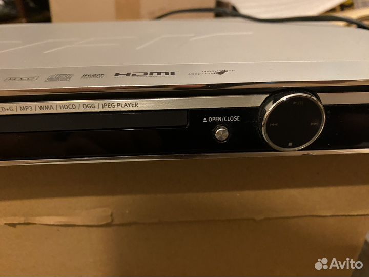 DVD плеер, видеомагнитофон, музыкальный центр