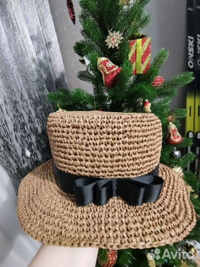 Шляпа женская соломенная ручной работы