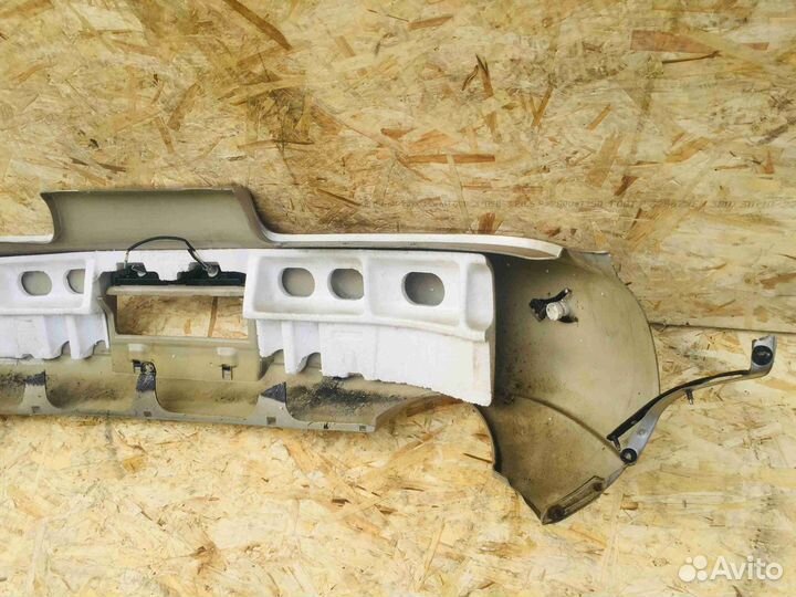 Бампер задний дорестрест Toyota Soarer Z30 Серыйца