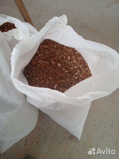 Щепа древесная для отопления, копчения и дизайна