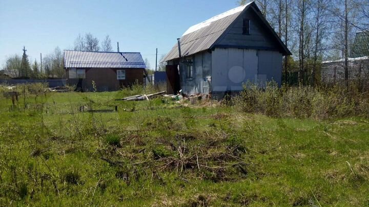 Дача 20 м² на участке 12 сот.