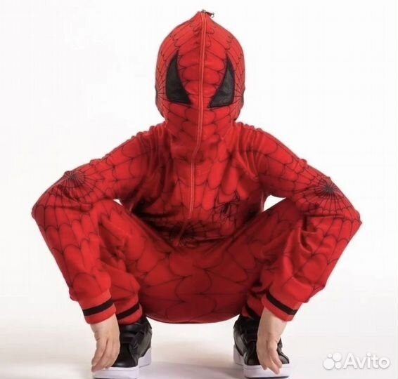 Спортивный костюм человек паук