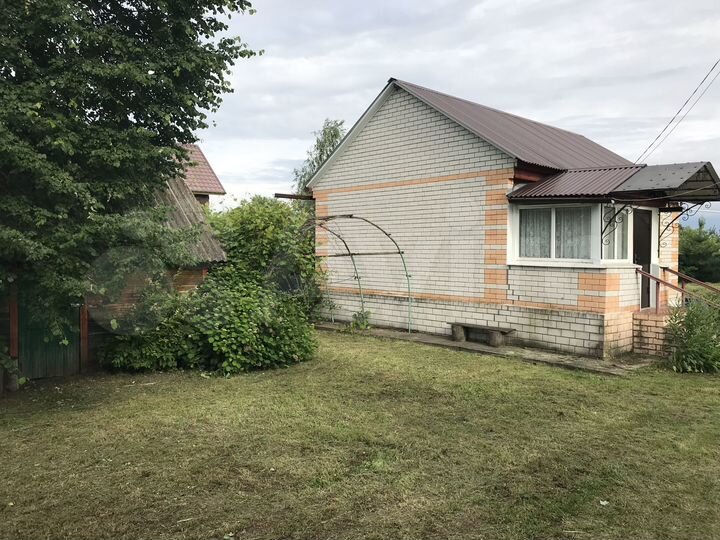 Дом 28,4 м² на участке 15 сот.