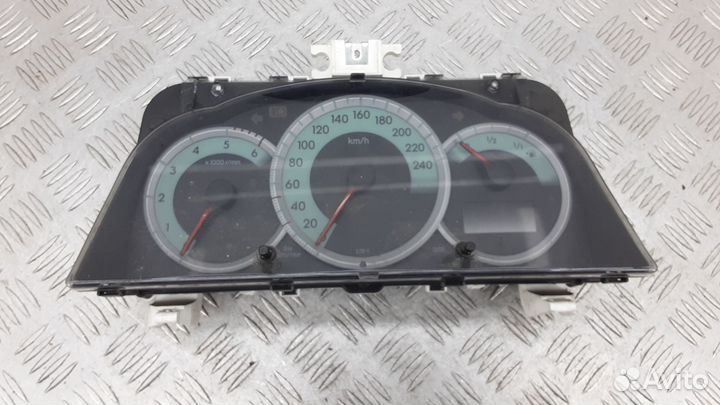 Щиток приборов toyota corolla verso 2 2004 2006