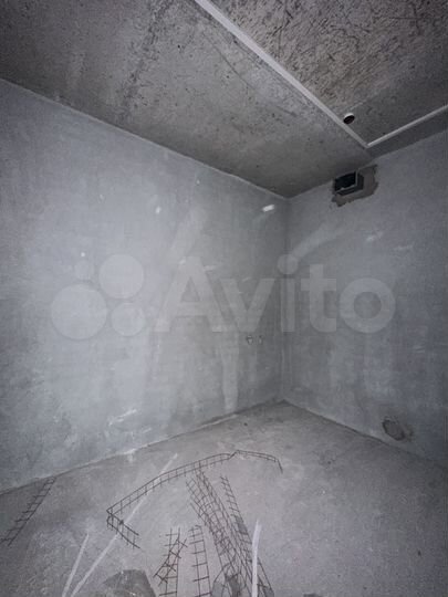 Первый этаж - 38 кв м Идеальная площадь для малого