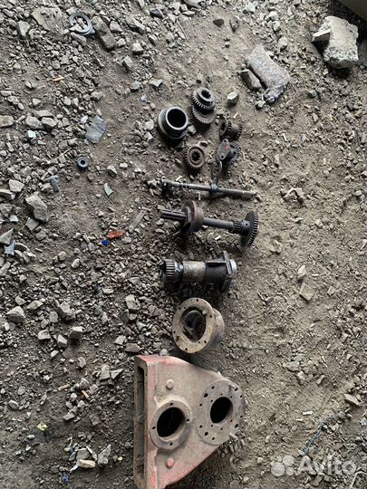 Запчасти на трактор т16