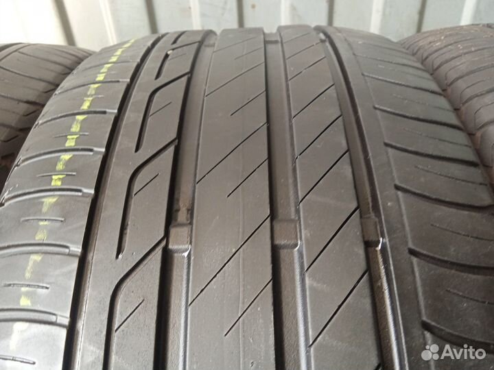 Bridgestone Turanza T001 225/45 R17