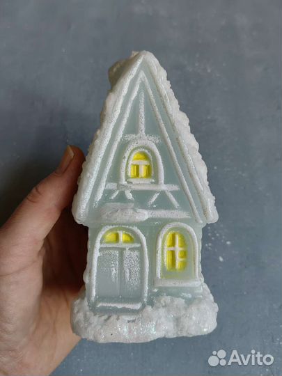 Свеча дом. Зимний домик. Новогодняя свеча