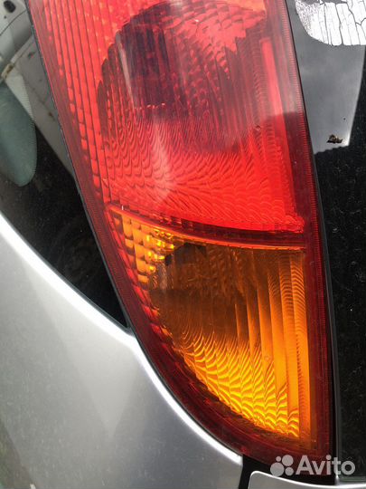 Фонарь задний левый Форд Фокус 1 хэтчбек