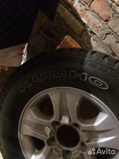 Kumho 265/70 R17