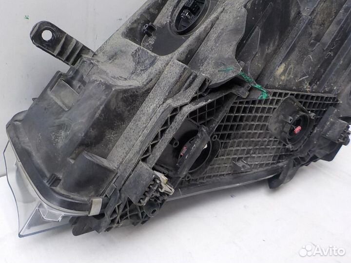 Фара правая BMW X5