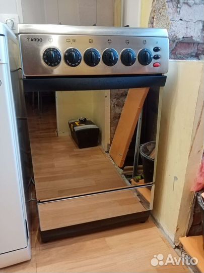Газовая плита и вытяжка ardo Б/у