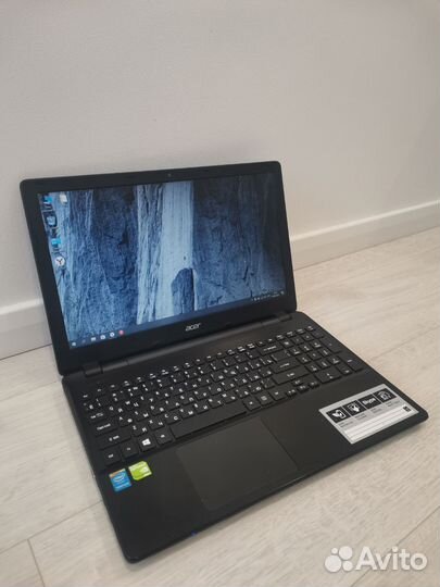 Ноутбук Acer e5-511g-P02E