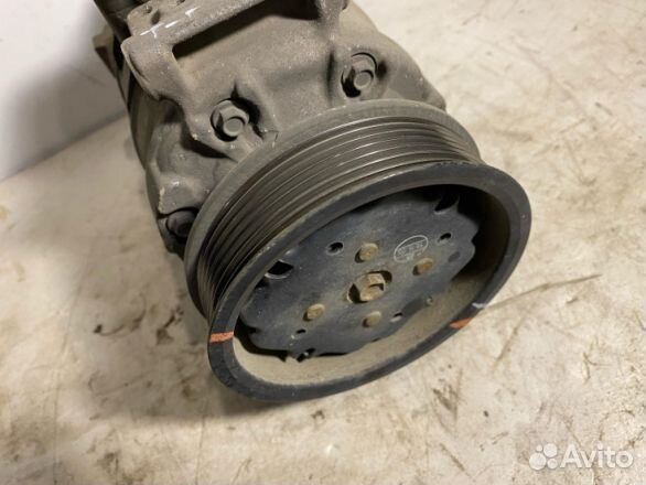 Компрессор кондиционера Volkswagen Touareg