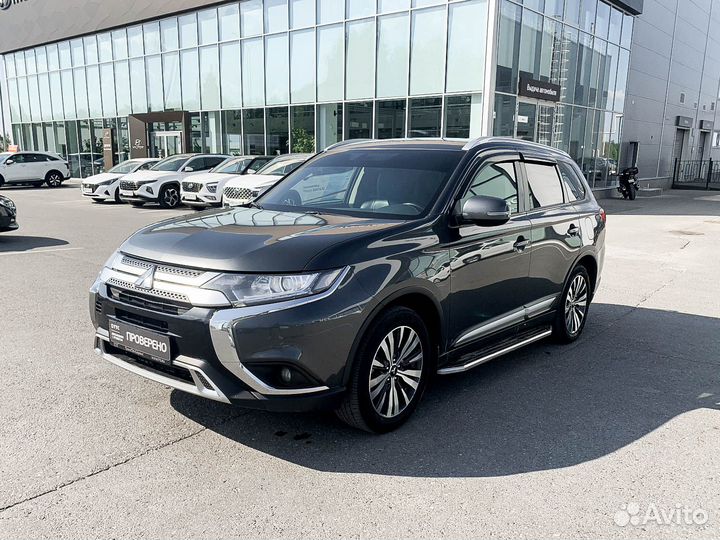 Mitsubishi Outlander 2.0 CVT, 2020, 95 649 км