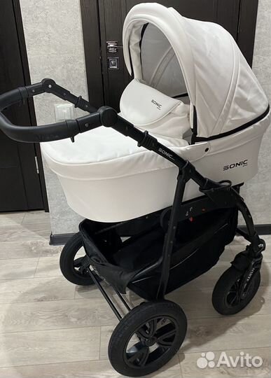 Детская коляская 3 в 1