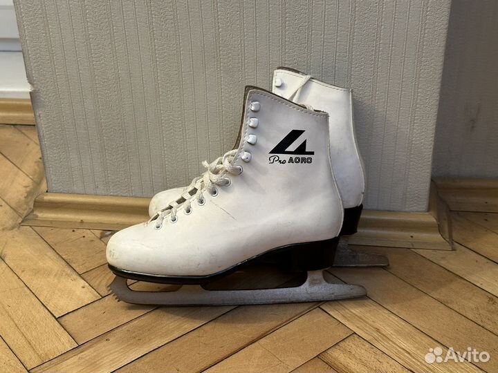 Коньки фигурные