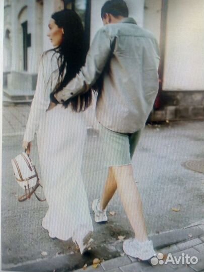 Комплект вязаный с юбкой топом и ковточкой