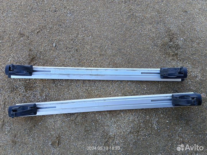 Багажник на крышу поперечины Thule